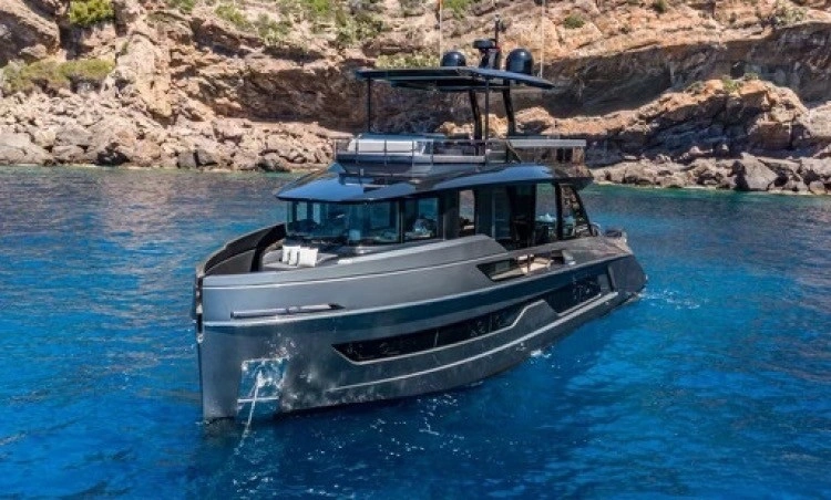 62′ Explorer