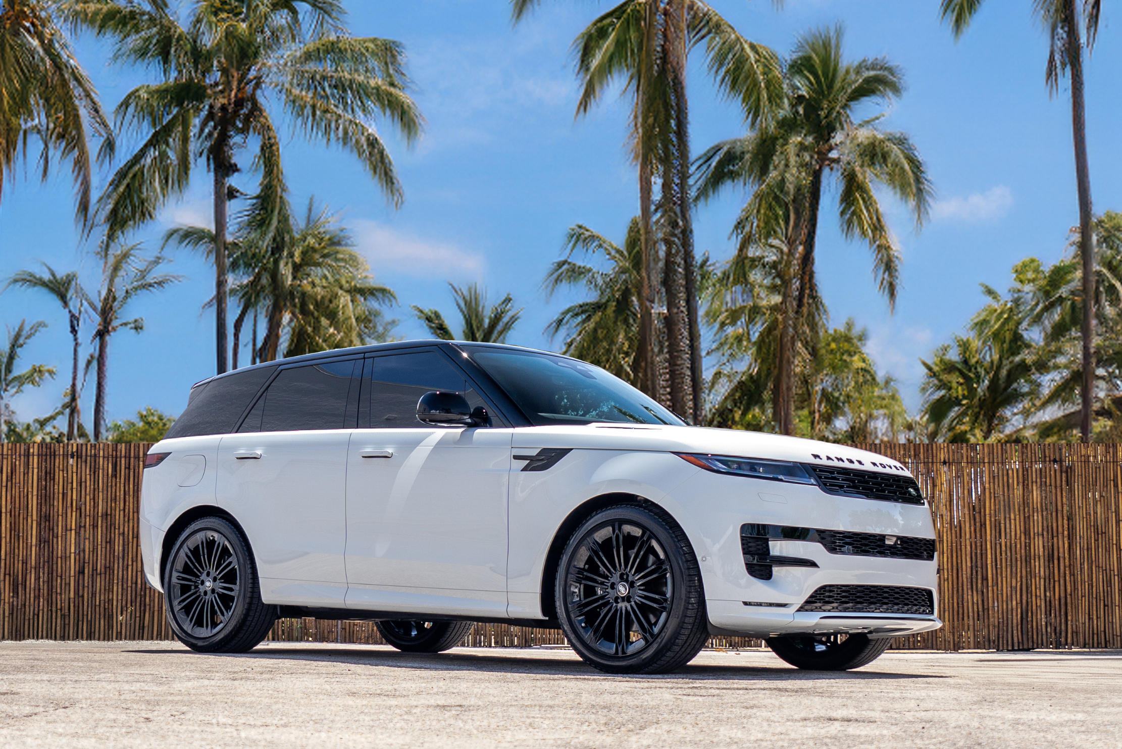 Range Rover Sport – White