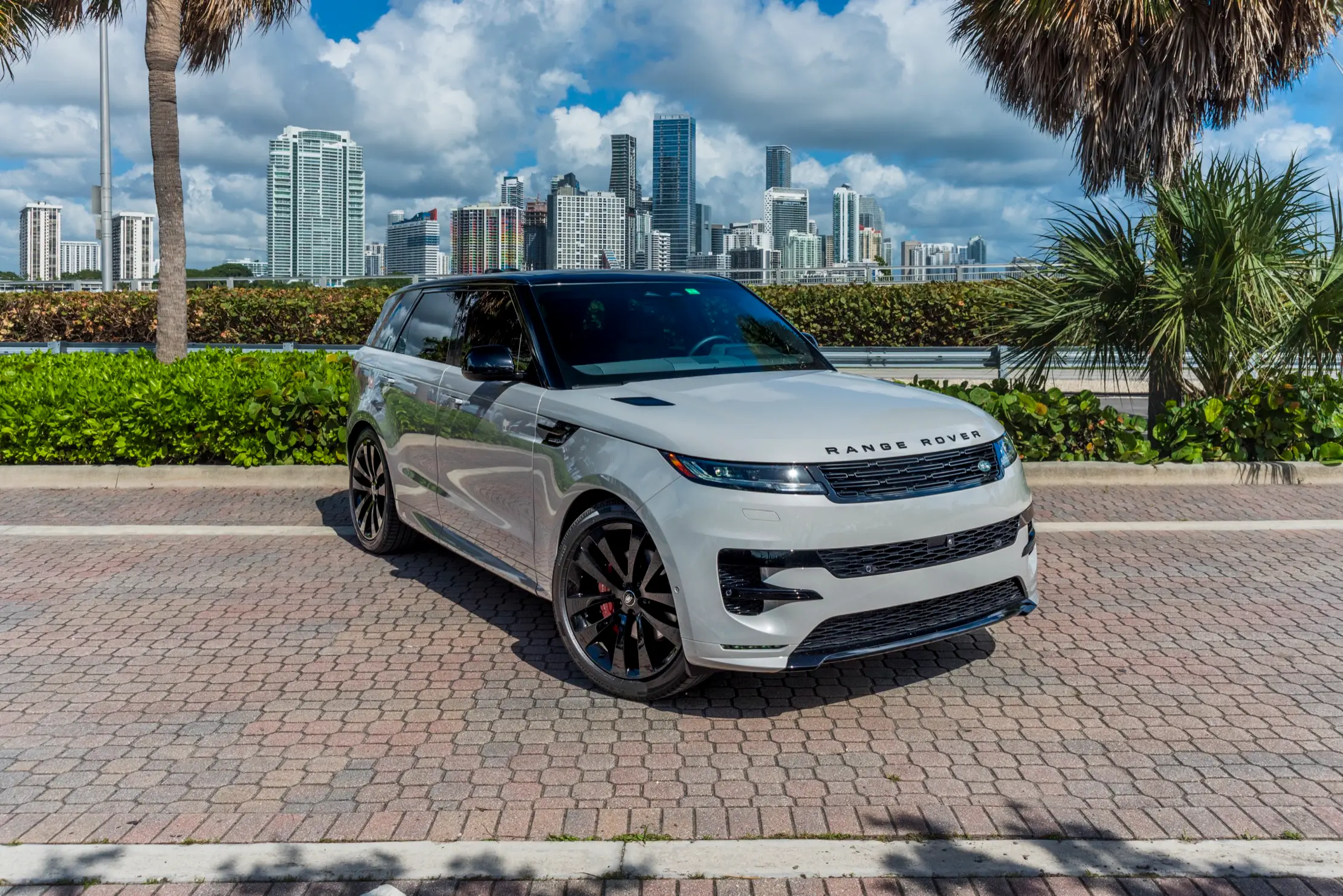 Range Rover Sport – Grey