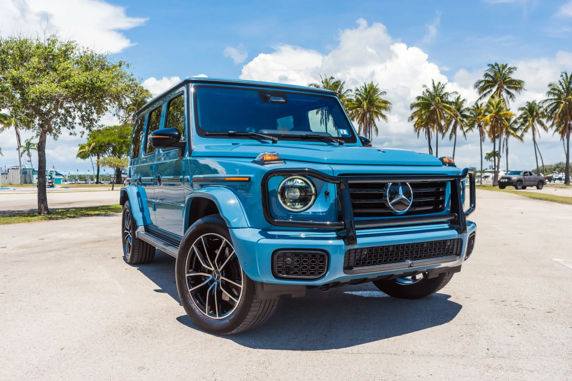 Mercedes Benz G550 – Blue