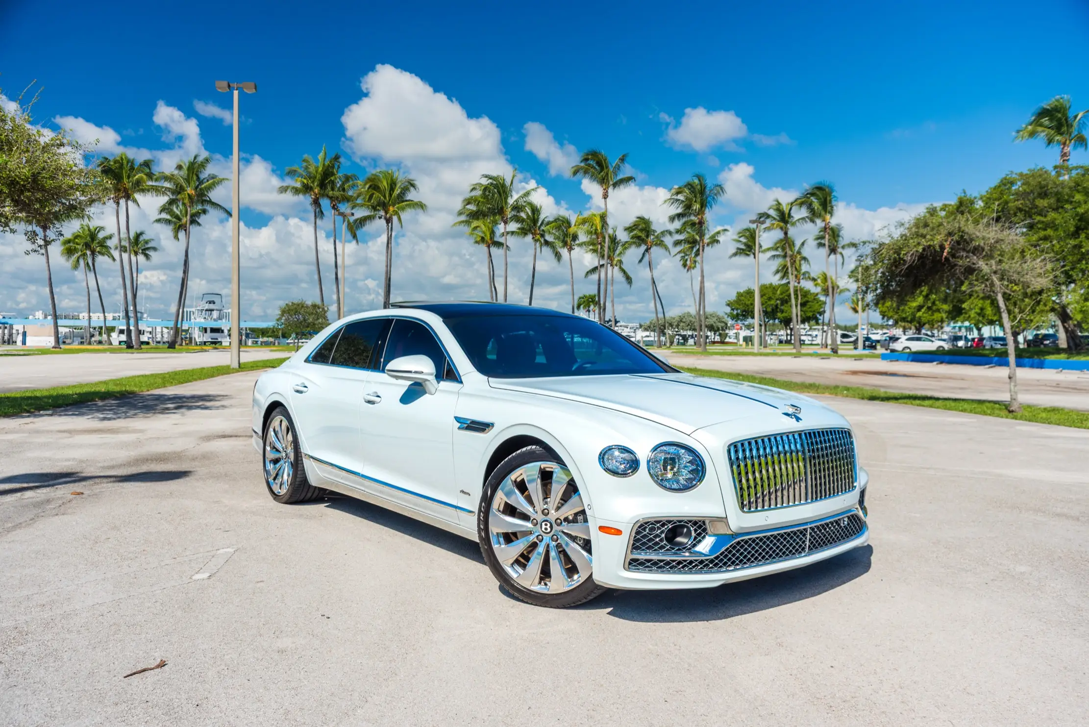 Bentley Flying Spur- White