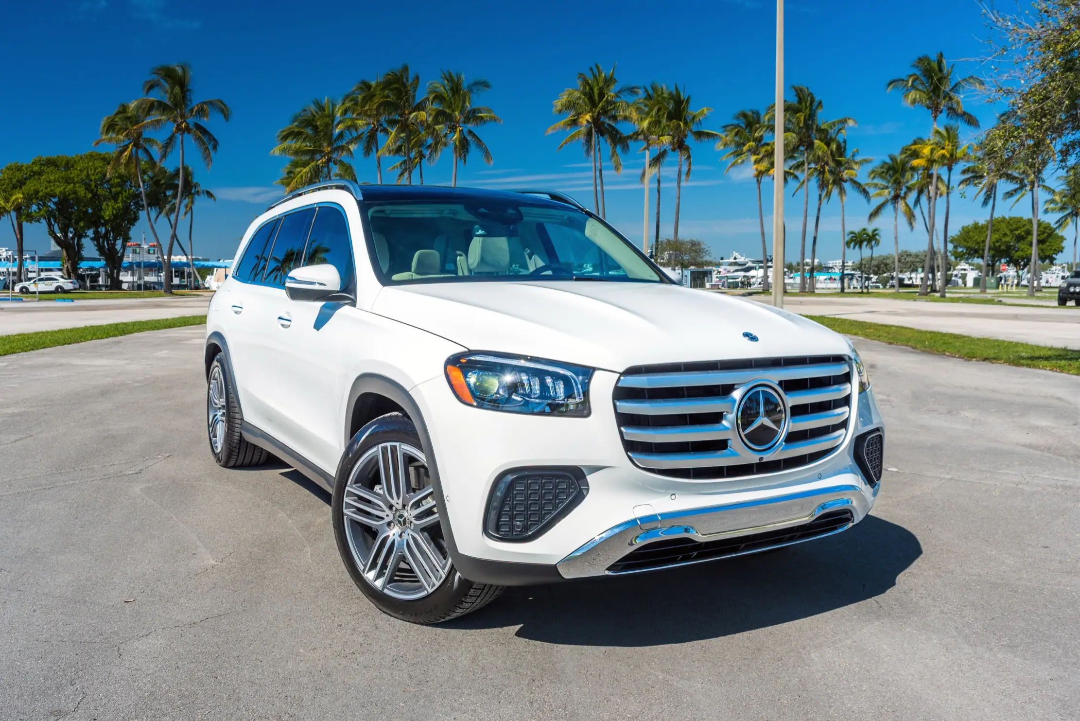 Mercedes Benz GLS 450 – White