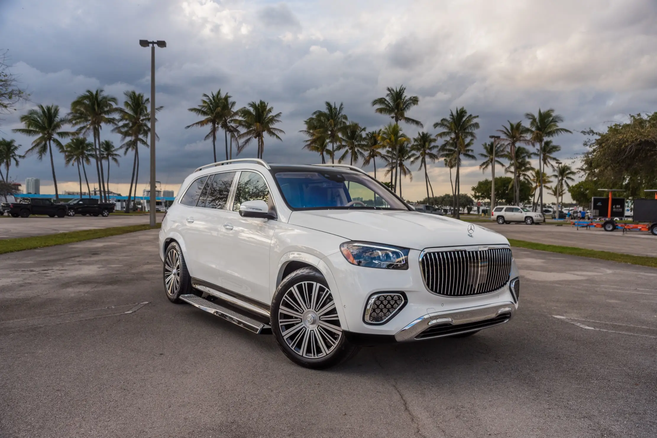 Mercedes Benz GLS 600 Maybach – White