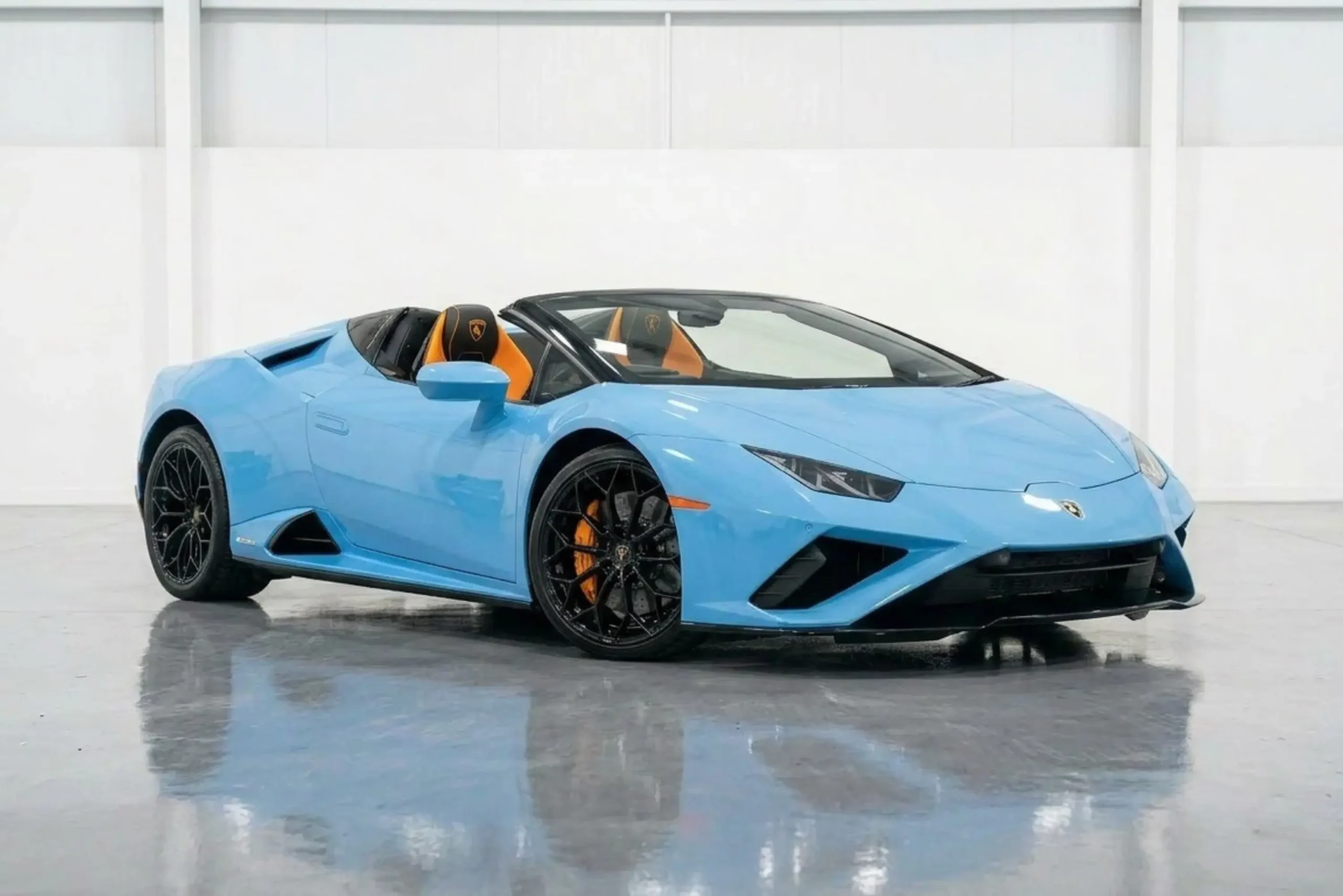 Lamborghini Huracan EVO Spyder – Blue