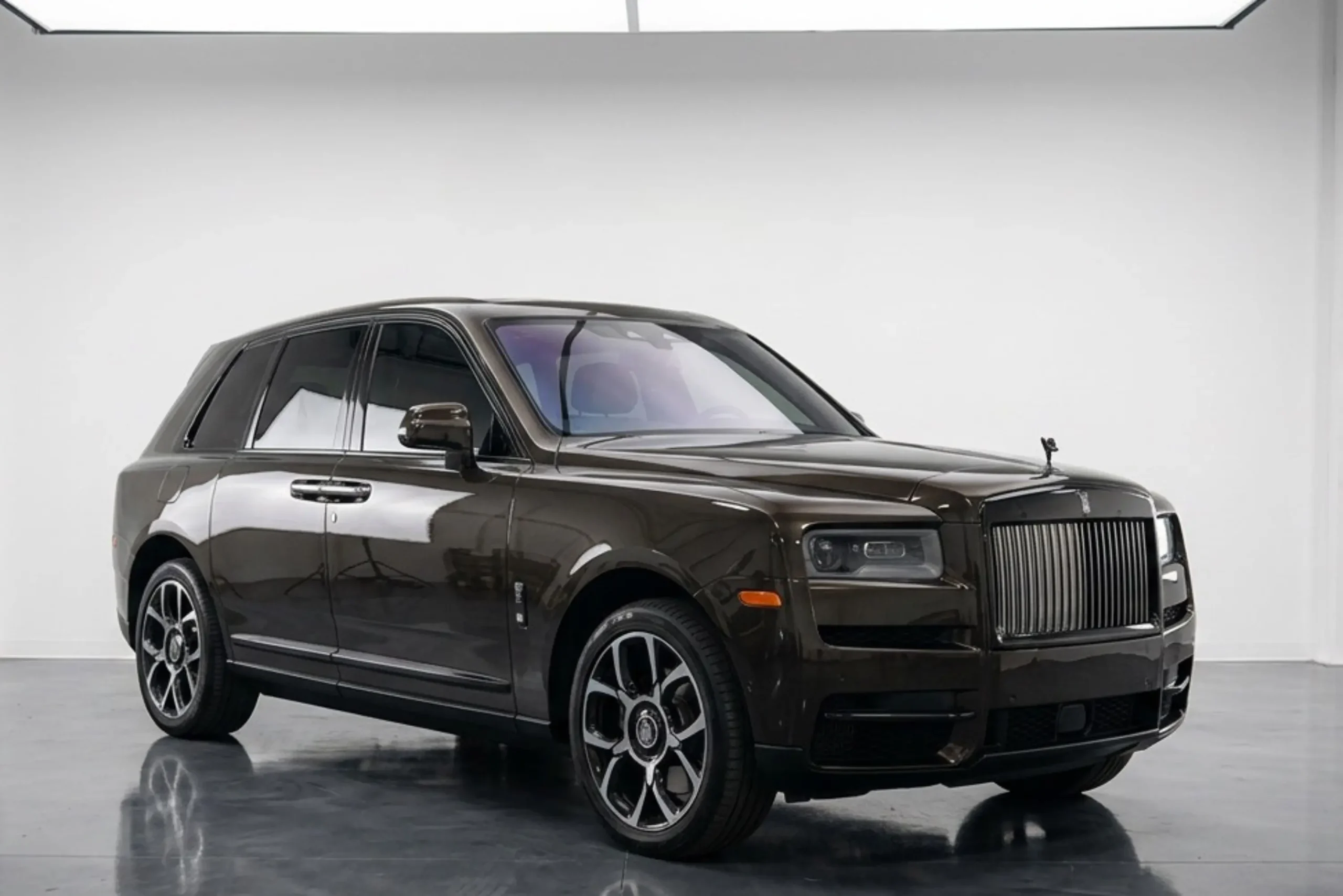 Rolls Royce Cullinan Black Badge – Black